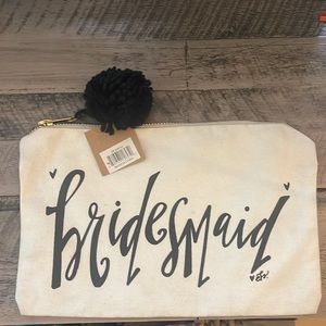 🛍5 for $20 🛍️ 
Cosmetic case for bridesmaid